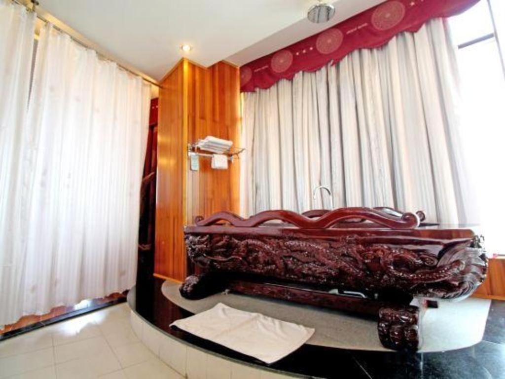 Orient Hotel Da Nang Bagian luar foto